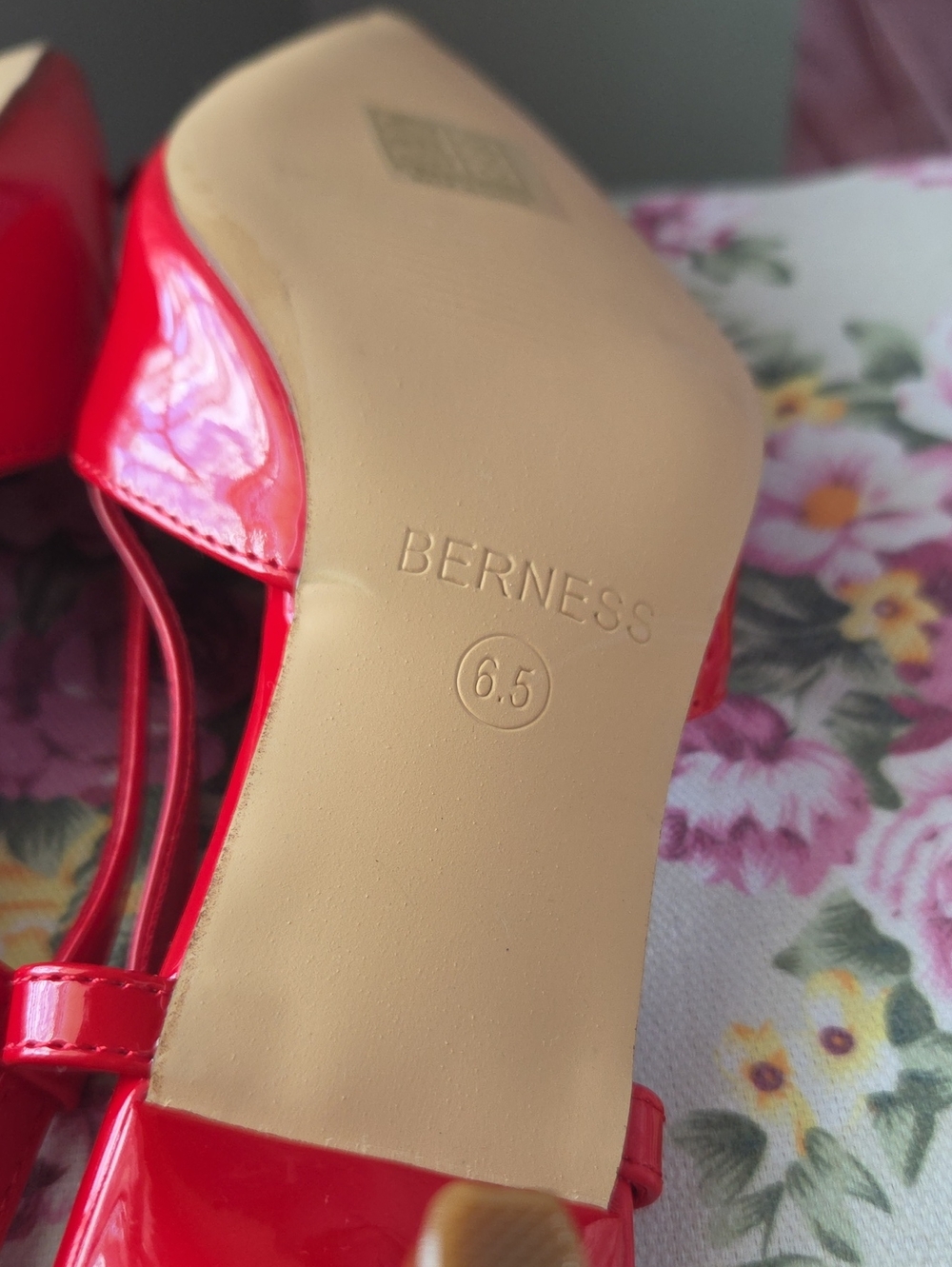 Red Patent Slingback Pointed-Toe Heels with Decorative Buckle - Picture 5 of 14